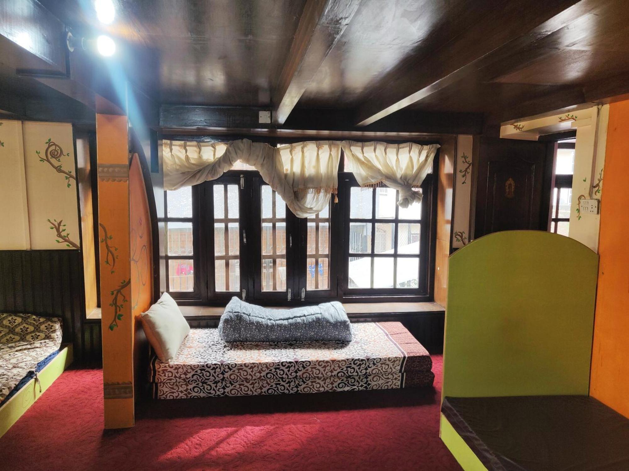 Yog Hostel Katmandú Habitación foto